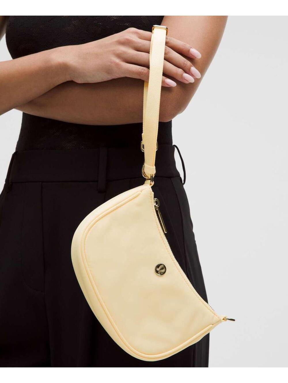 NWOT 🧈 Butter Cream Lululemon City Essentials Mini Shoulder Bag 1L - Picture 8 of 8